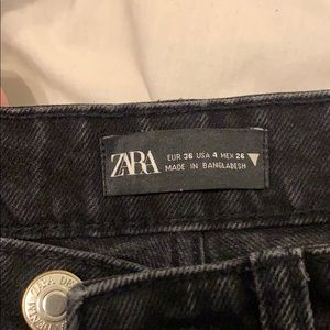 Cropped black Zara jeans